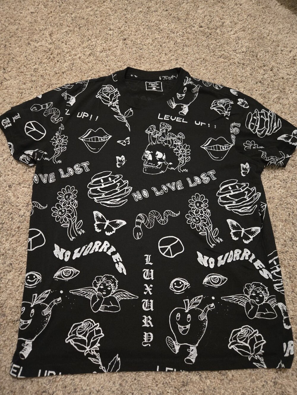 Rue21 Black Short-Sleeve Graphic Print Tee